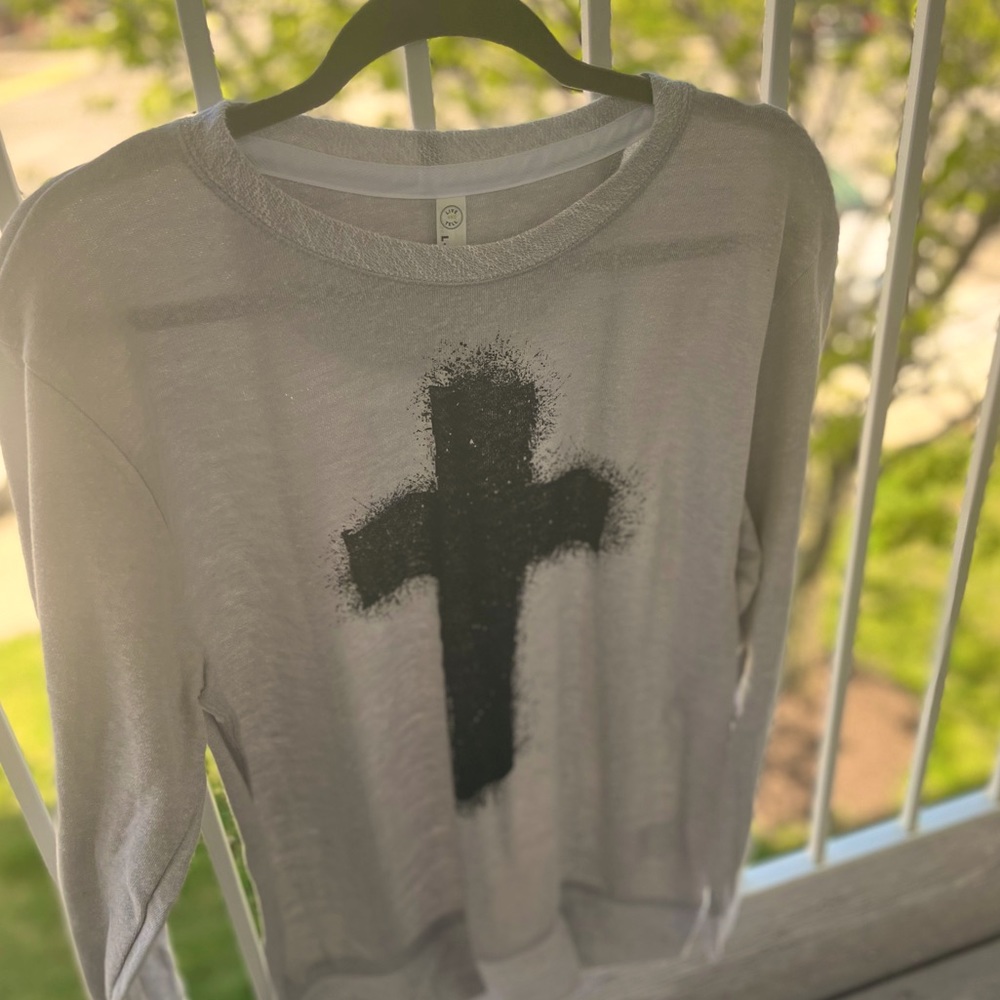 Grey Cross/Ragland sweatshirt